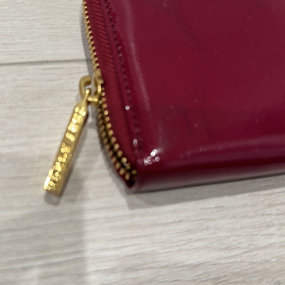 Raspberry Color Tory Burch Wallet - Picture 4 of 9
